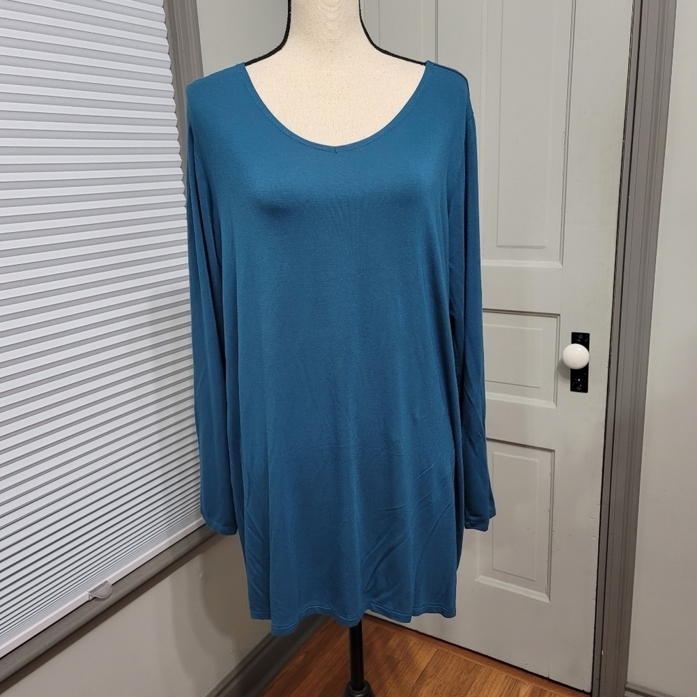 LOGO Layers by Lori Goldstein V Neck Long Sleeve Tunic Tee